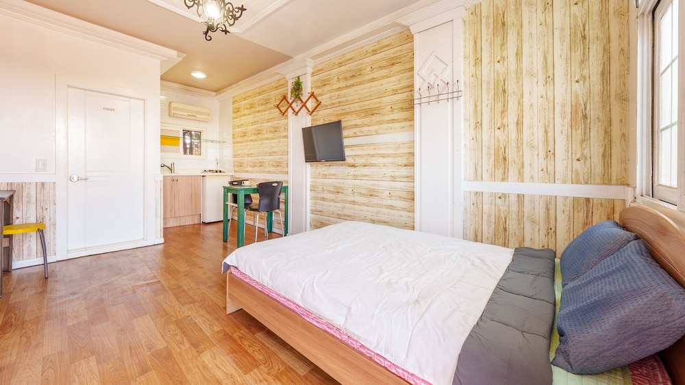 Basic Room, 1 Bedroom (Vintage 9)