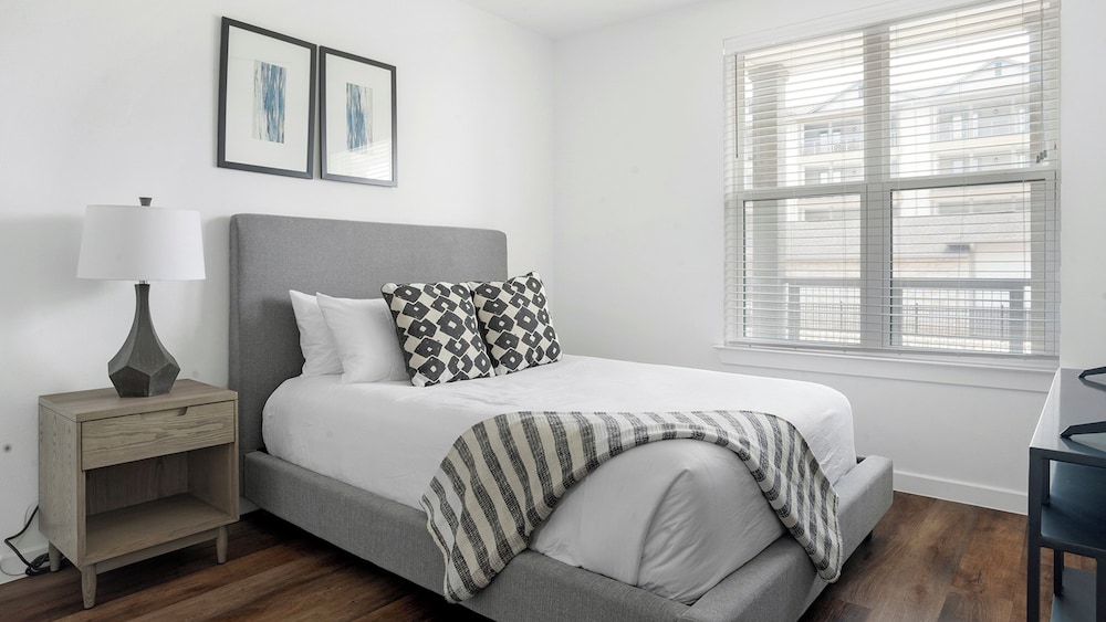 Standard Apartment, 1 Queen Bed photo 1