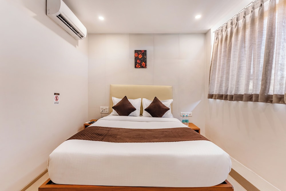 New Sapphire Suite - Photo 4