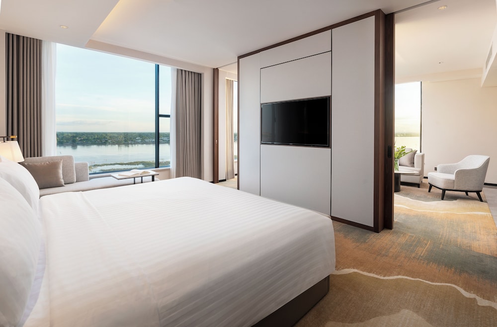 Executive Suite, River View photo 2