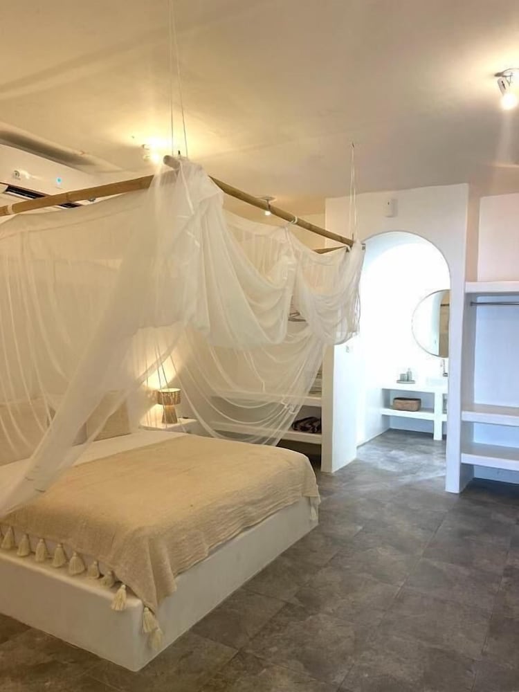 Sea View Escape