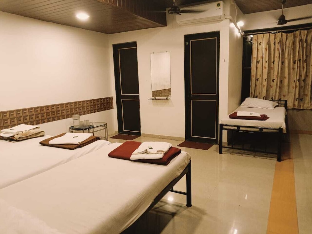 Four Bed Ac Room