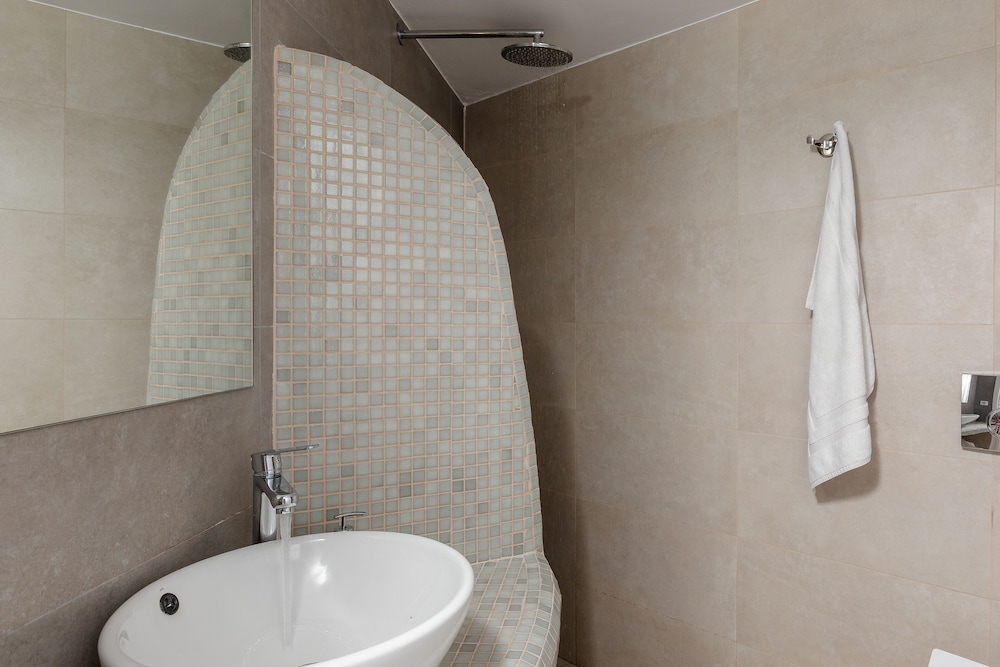 Superior Room, 1 Queen Bed, Sea View - Photo 18