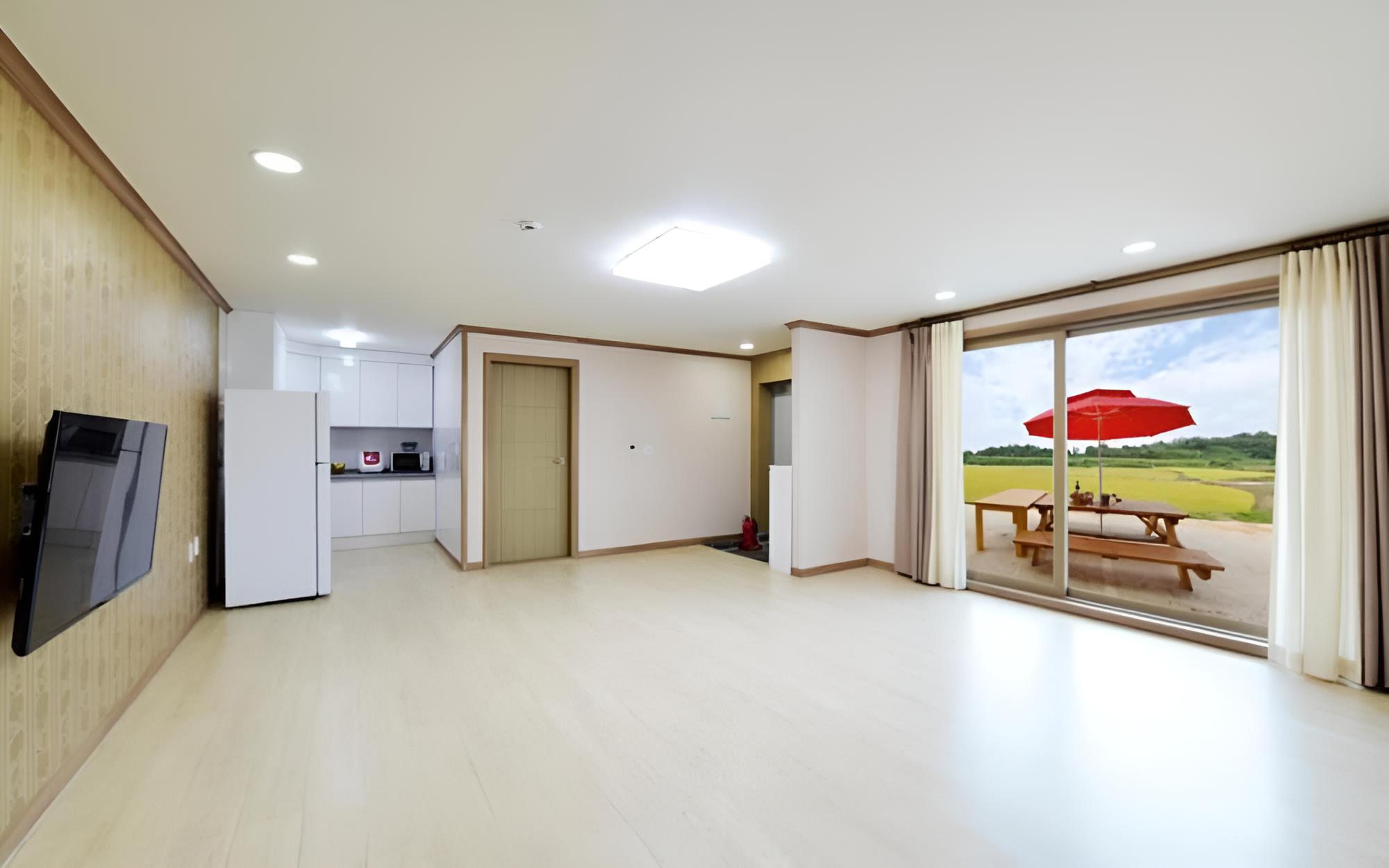 Room (Daechae (Building C101 Group)) photo 1