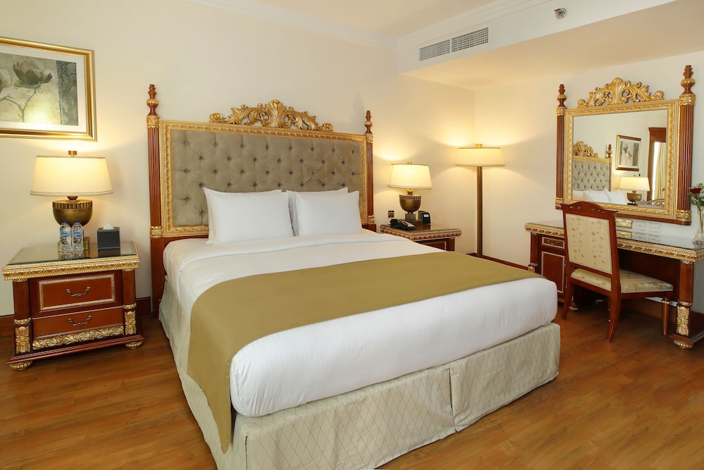 Executive Suite photo 2