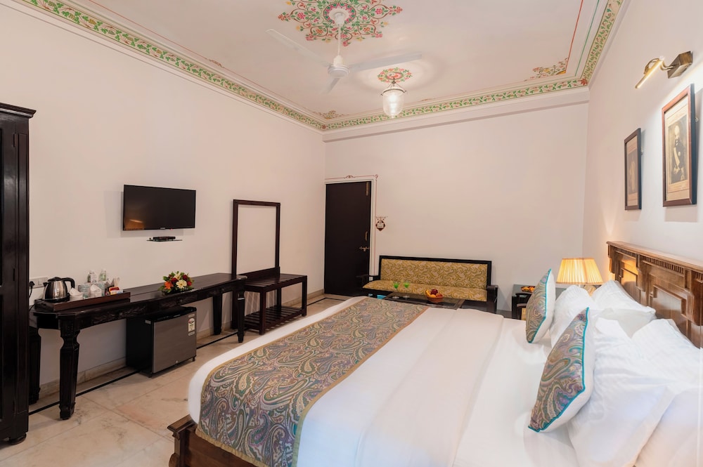 Deluxe Room, 1 Bedroom - Photo 3