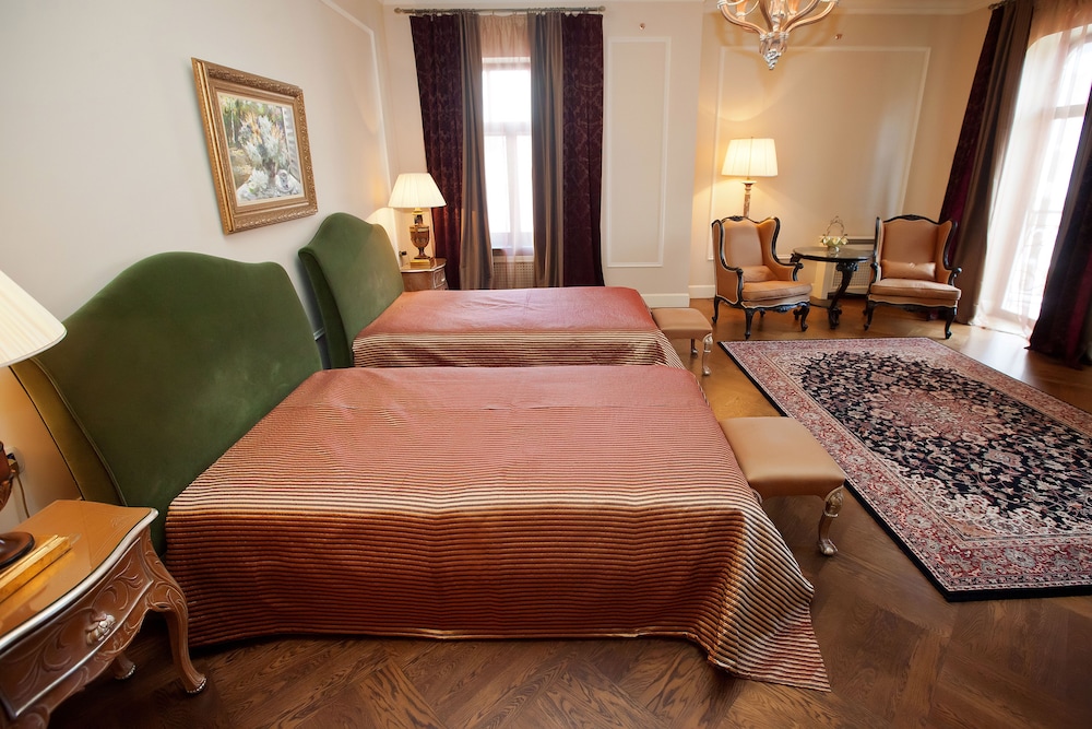 Deluxe Twin Room photo 2