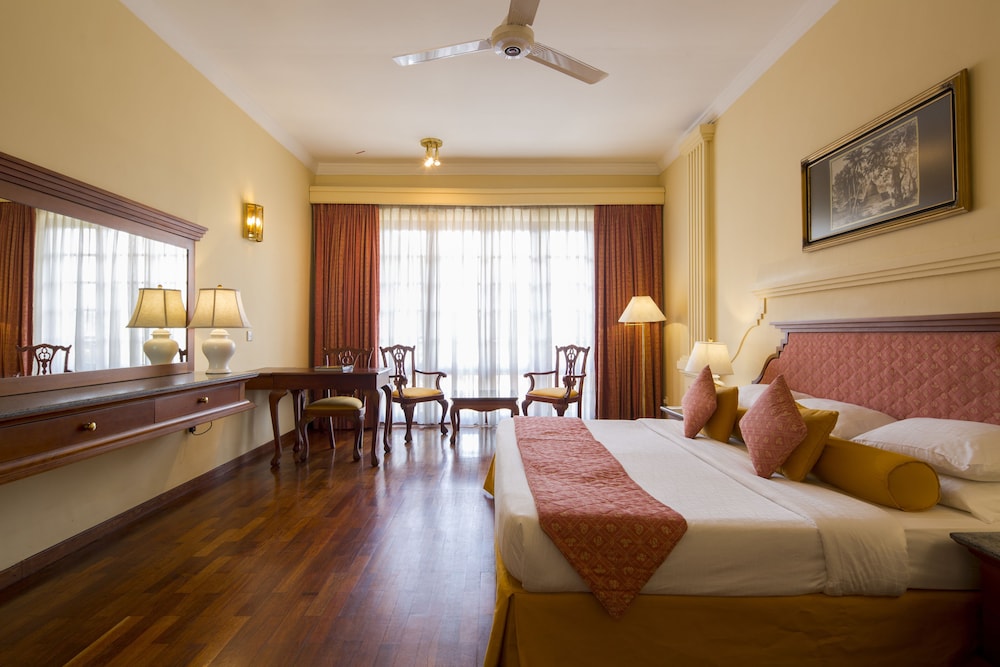 Deluxe Room - Photo 5