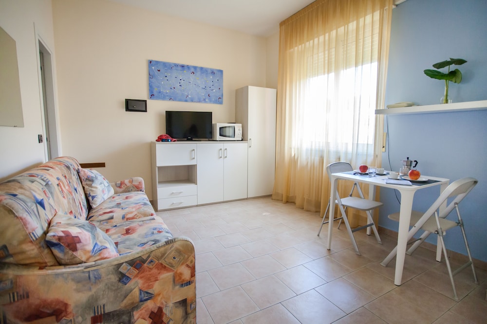 Basic Apartment (A1) photo 1