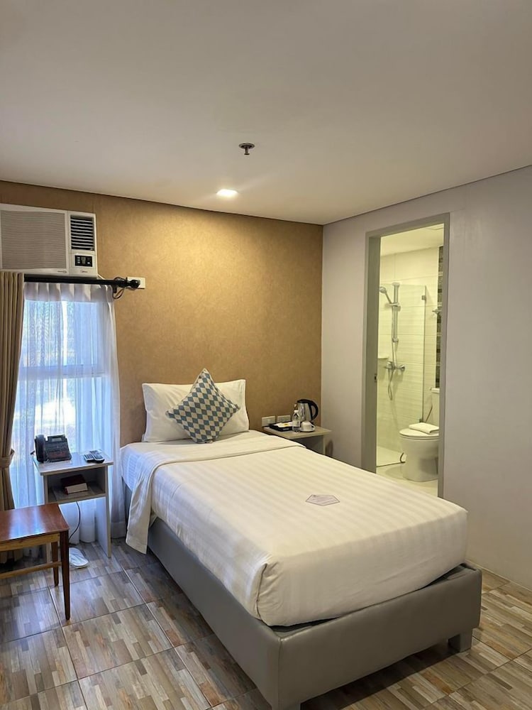 Mezzanine Room (1 Single Bed) photo 3