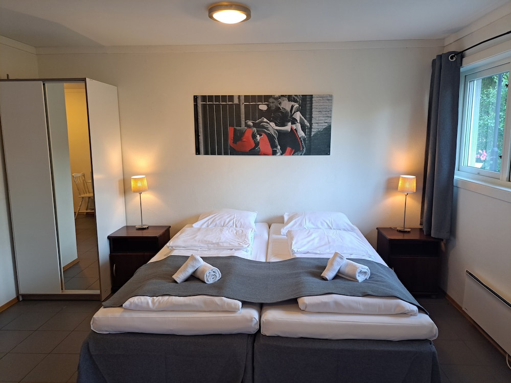 Classic Studio, 2 Twin Beds photo 2