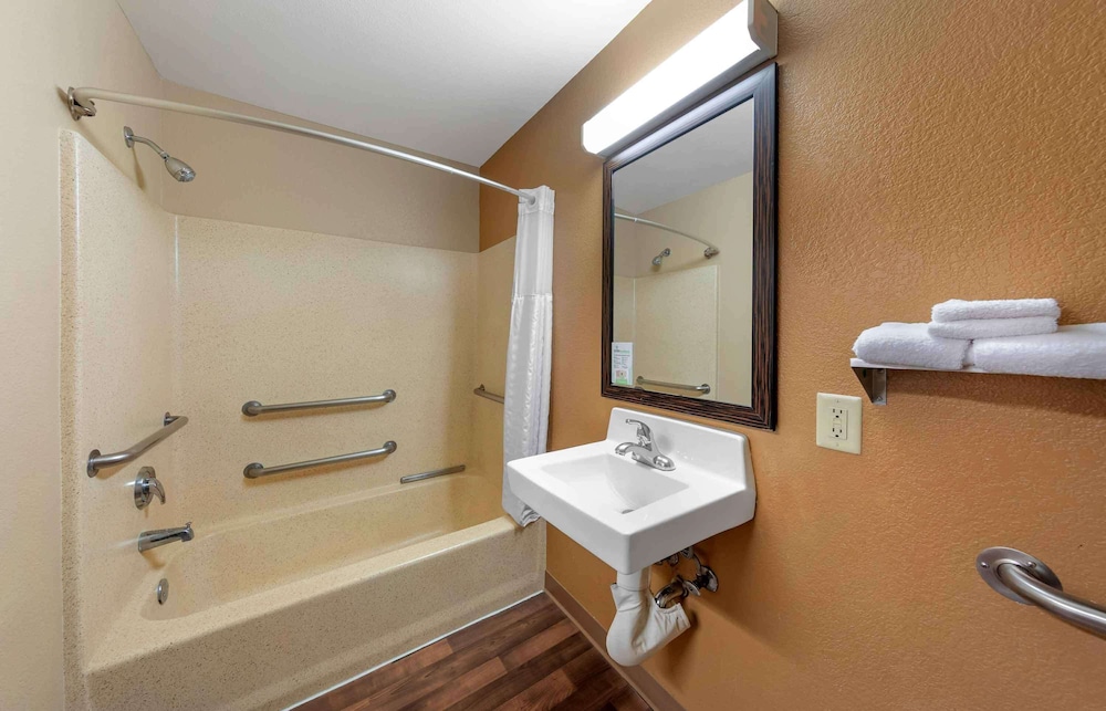 Extended Stay America Suites Orange County Anaheim Conv Ctr, Photo 2