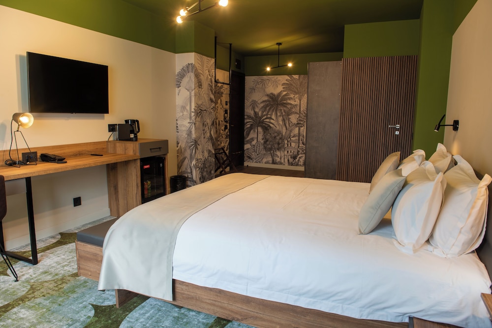 Premier Room - Photo 1