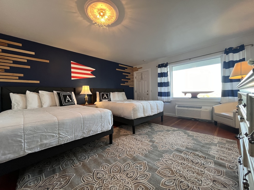 Signature Double Room, Ocean View photo 1