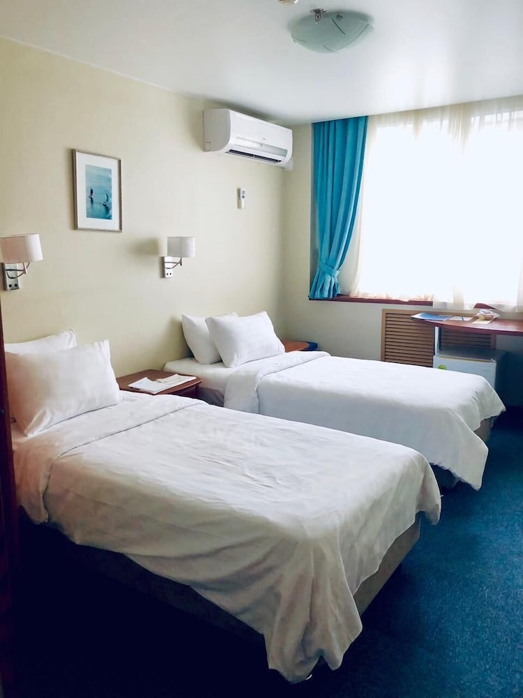 Standard Double or Twin Room, City View