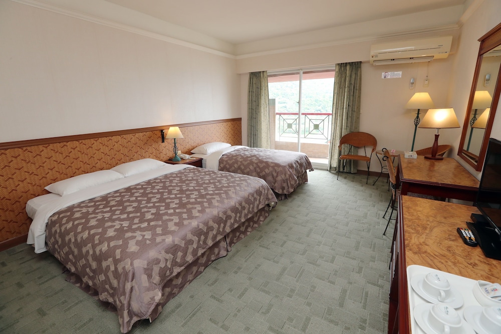 Deluxe Triple Room