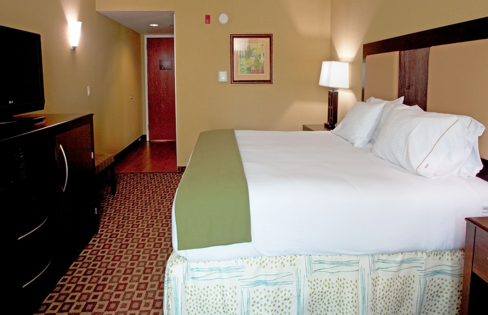Suite, 1 King Bed with Sofa bed (Additional Living Area) - Photo 2