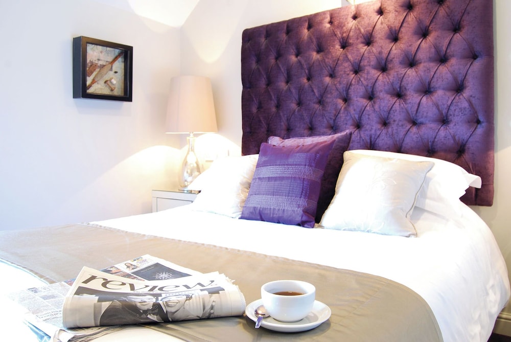 Deluxe Room, 1 King Bed (Samuel Courtauld)
