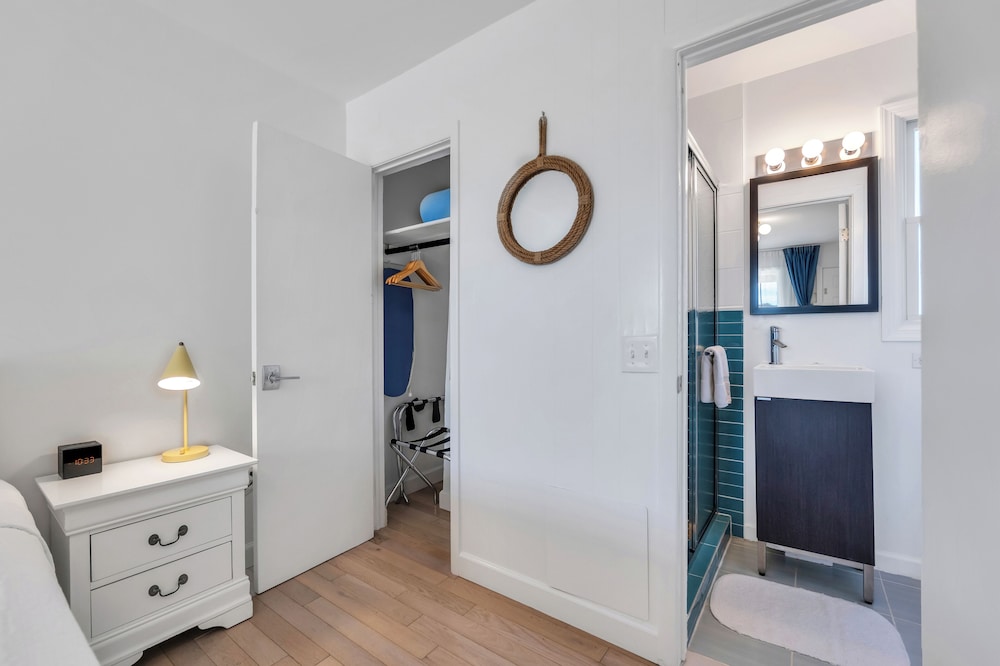 Standard Single Room, 1 Queen Bed photo 1