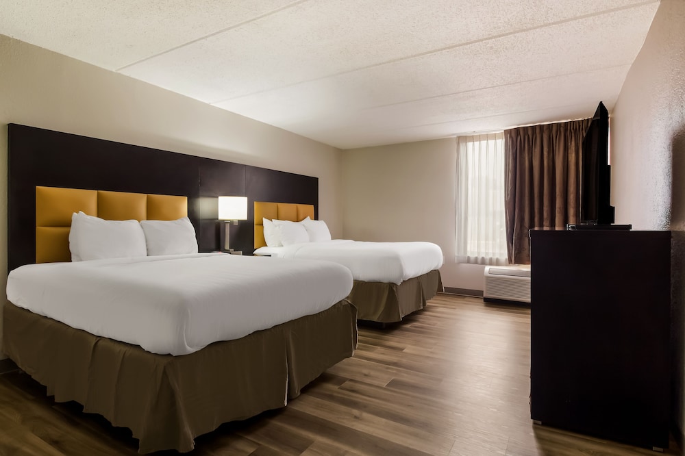 Suite, Multiple Beds, Non Smoking photo 2