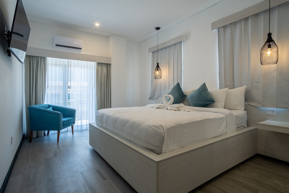 Luxury Suite photo 1