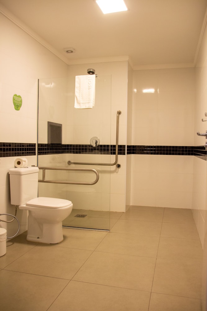 Superior Quadruple Room, Accessible (PNE) - Photo 6