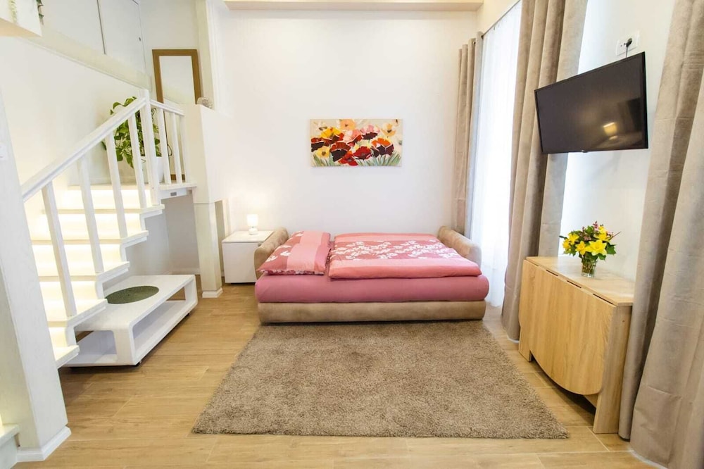 Business Apartment