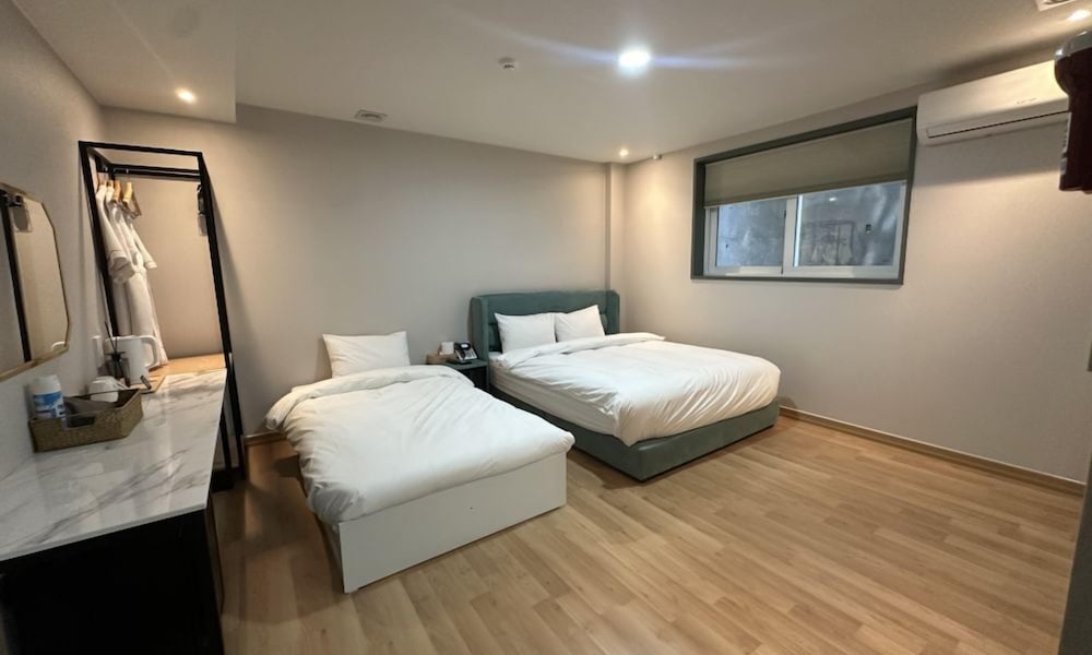Standard Twin Room photo 3