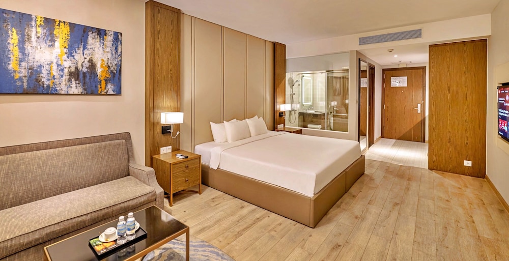 Premier Condo, Partial Sea View