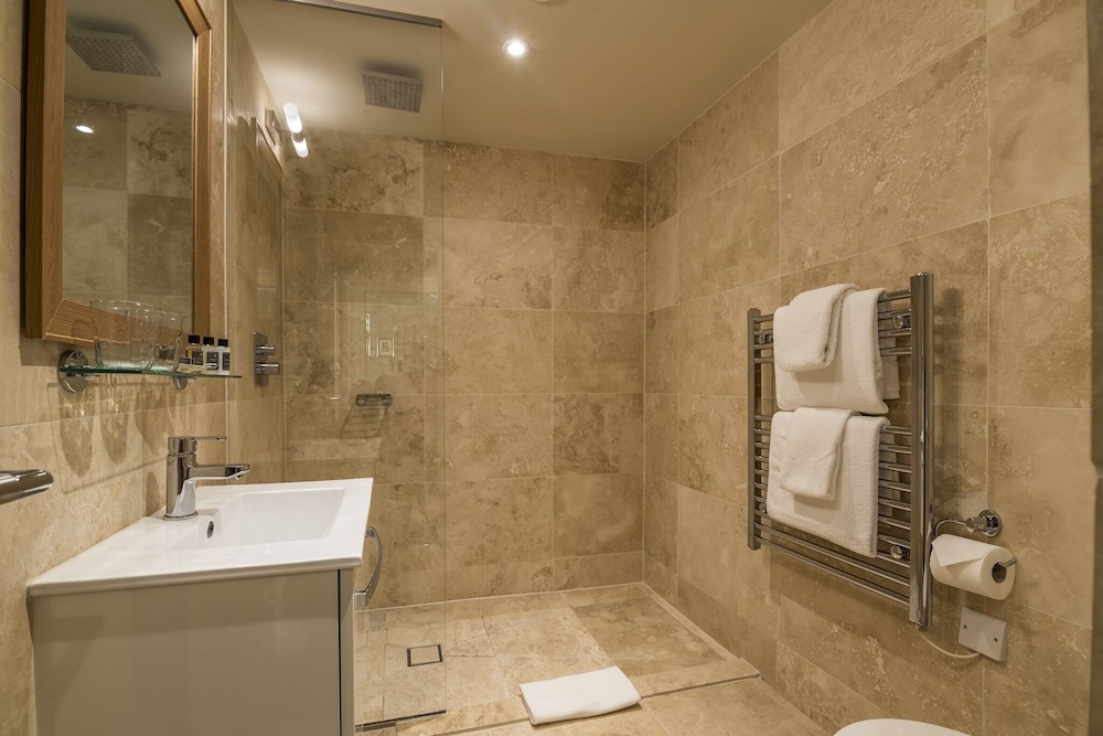 Classic Double Room, Ensuite (Townhouse) photo 3