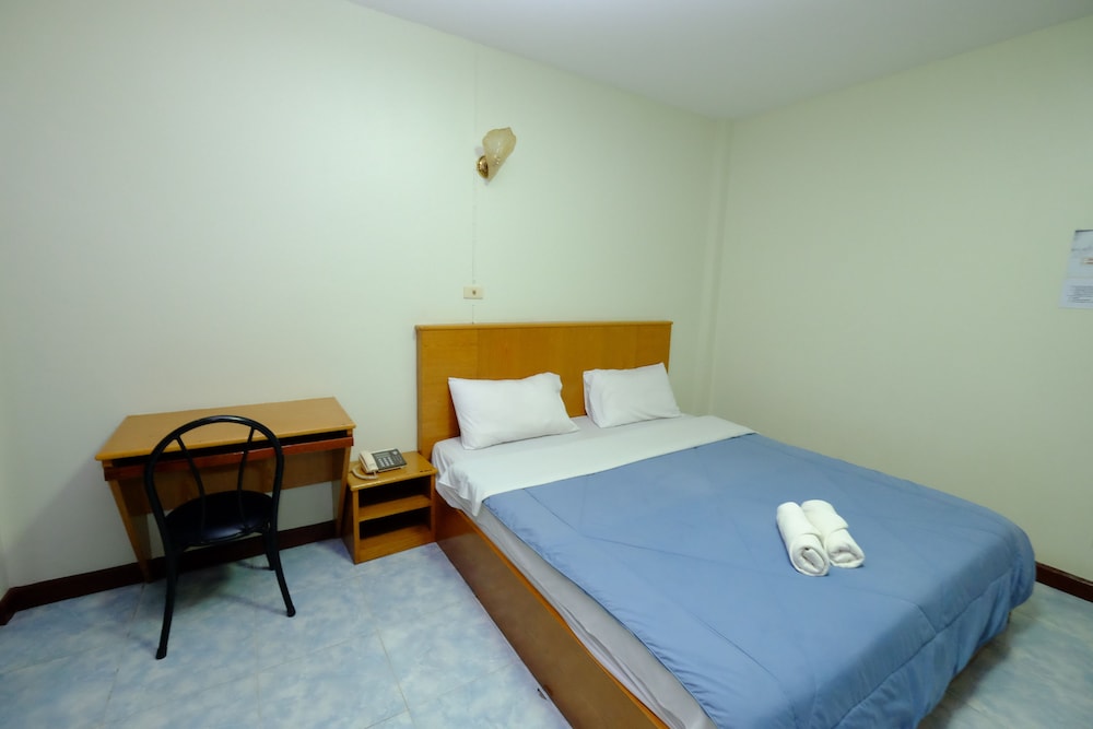 Standard Double Room with Fan photo 1
