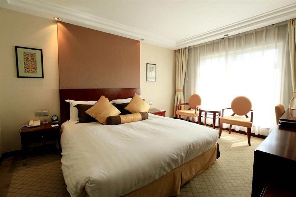Superior Room, 1 King Bed - Photo 1