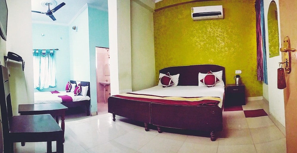 Deluxe AC Room - Photo 3
