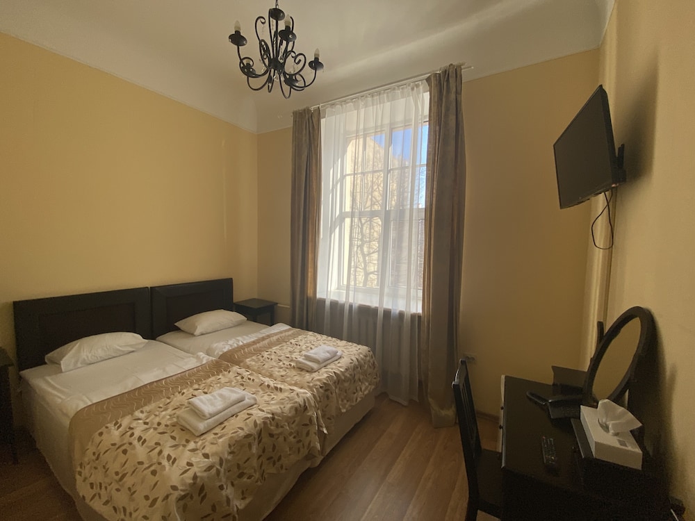 Double Room - Photo 22
