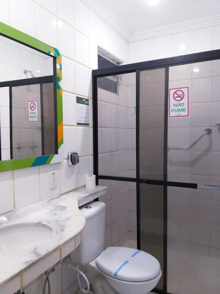 Standard Triple Room, Non Smoking photo 3