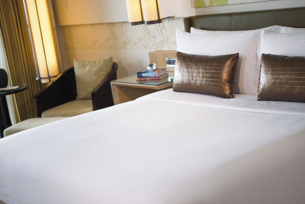 Deluxe Room, 2 Double Beds, Balcony - Photo 4