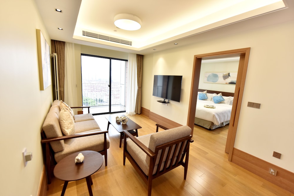 Two Bedroom Executive photo 2