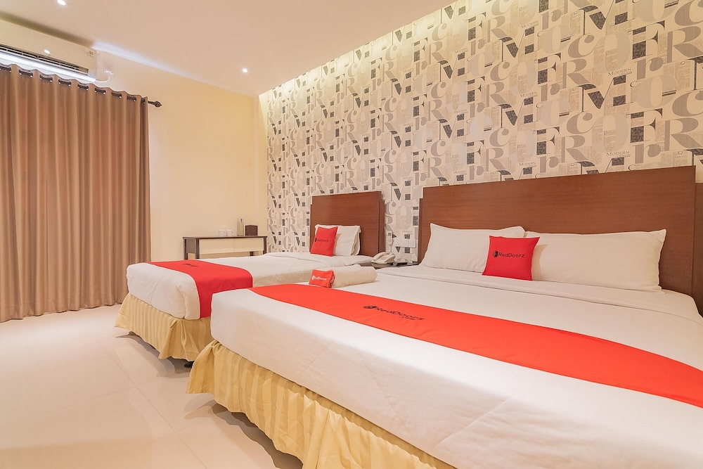 Suite (Reddoorz) - Photo 4
