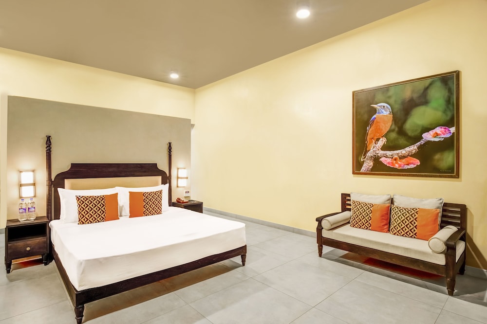 Premium King Room - Photo 2