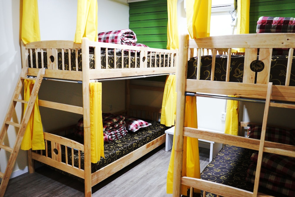 Shared Dormitory, Women only (4 persons - B) photo 1