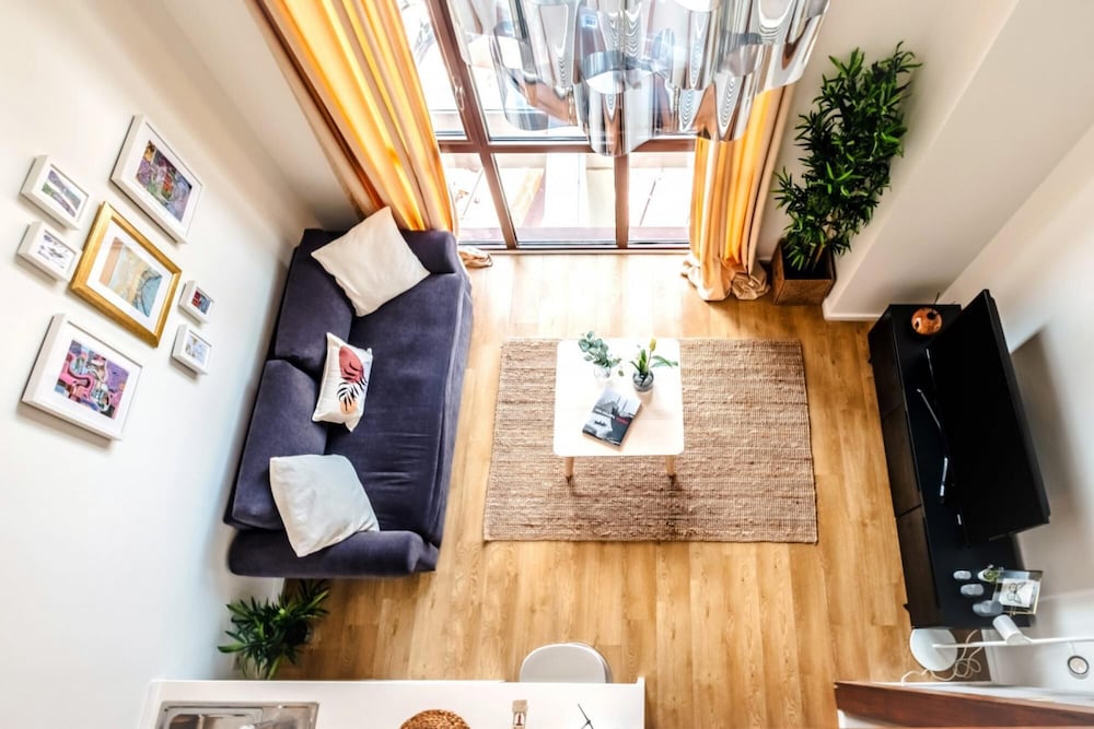 Apartment photo 2