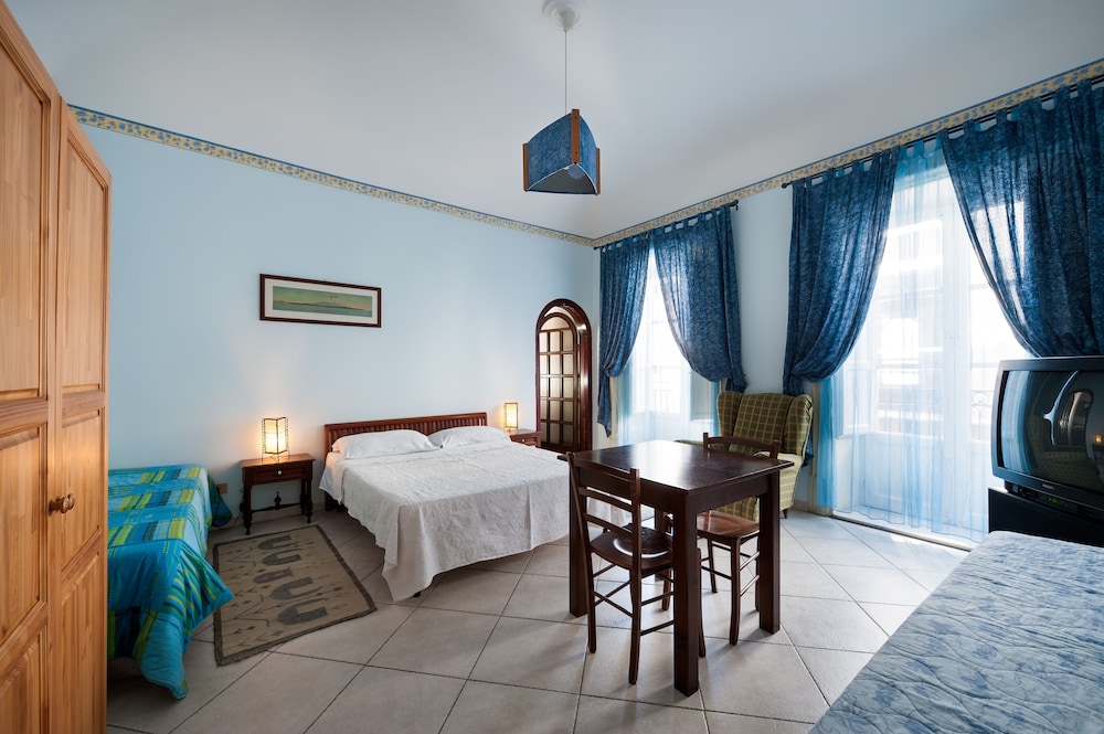 Executive Quadruple Room