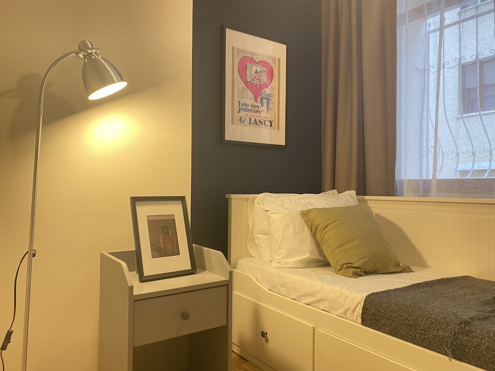 Apartment photo 3