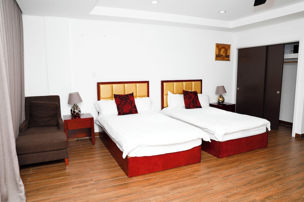 Superior Studio Suite, Balcony, City View