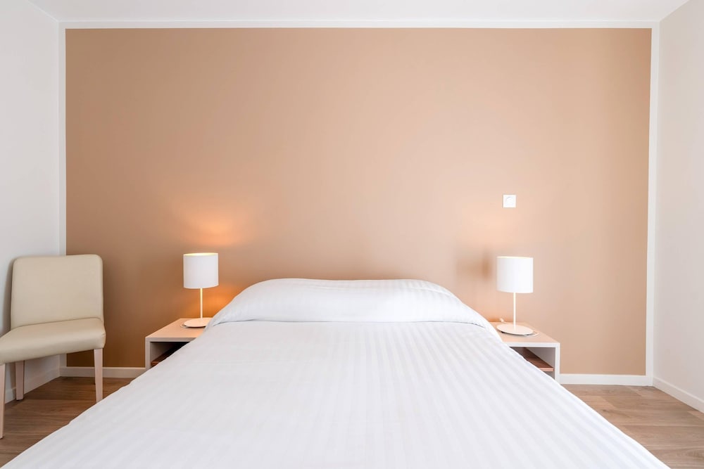 Standard Room, 1 Queen Bed, Non Smoking