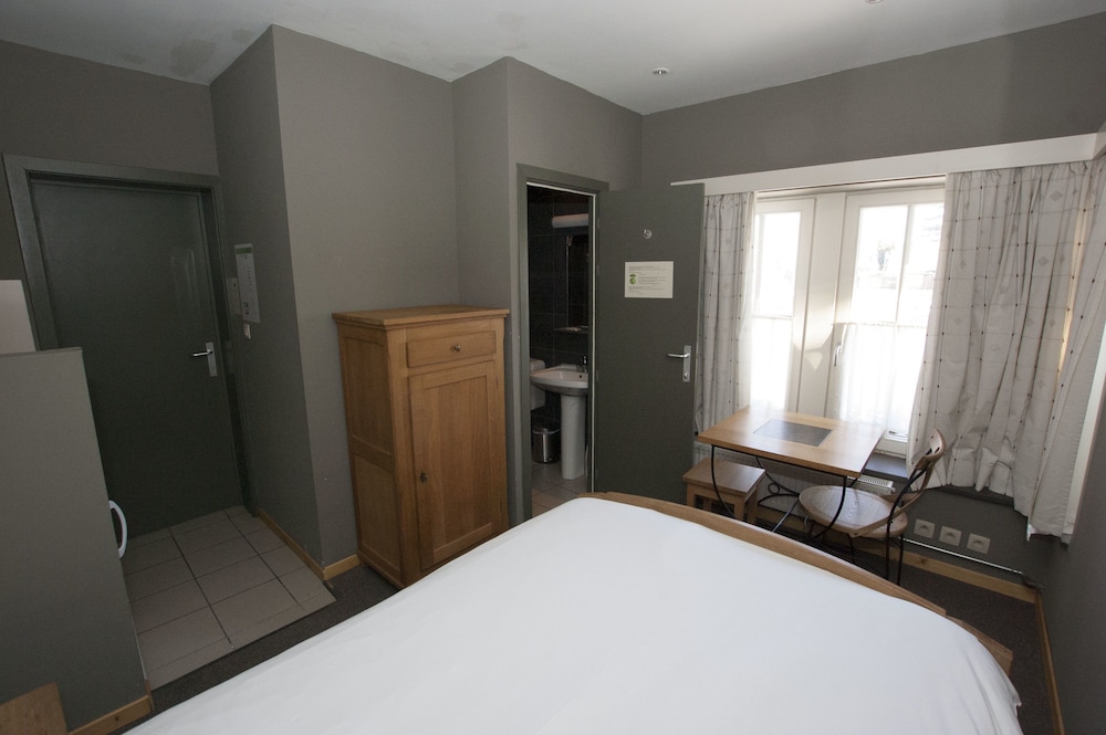 Double Room, Ground Floor photo 2