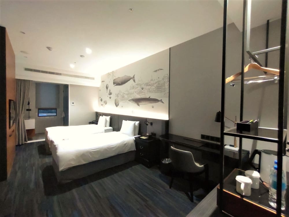 Superior Twin Room, 2 Twin Beds, Non Smoking photo 3