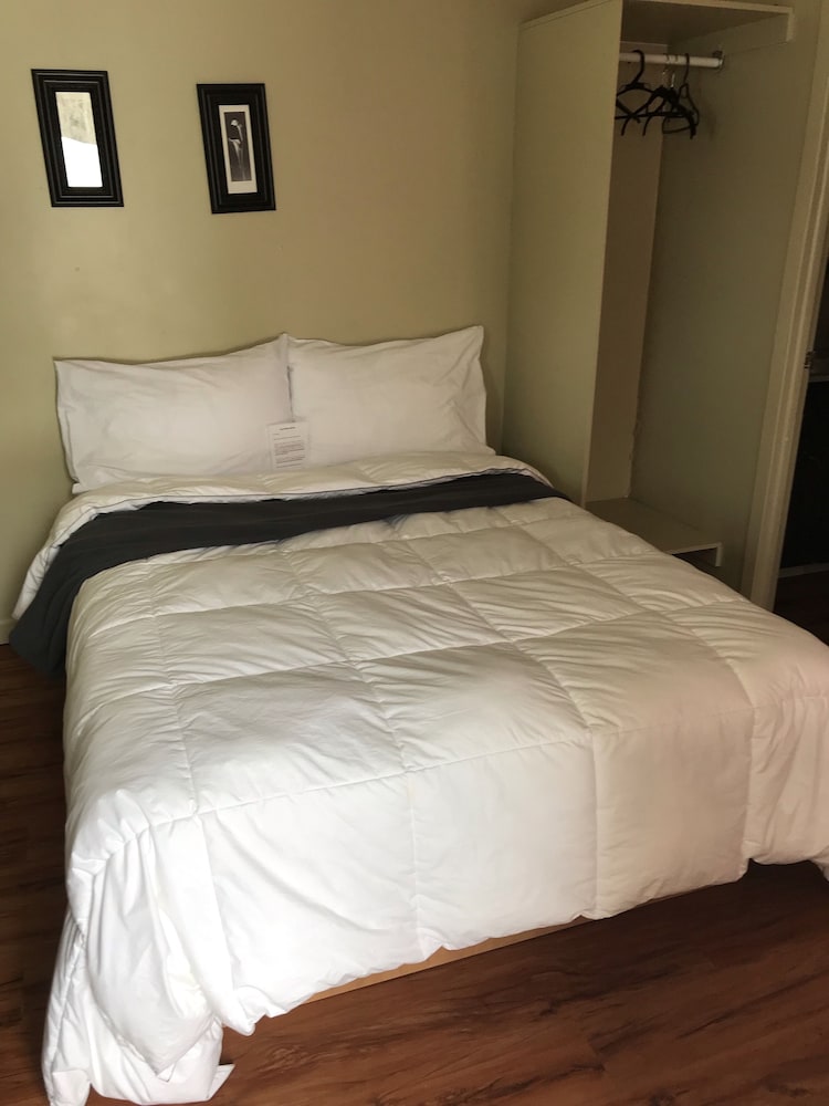 Standard Room, 2 Double Beds (No7 ) photo 1