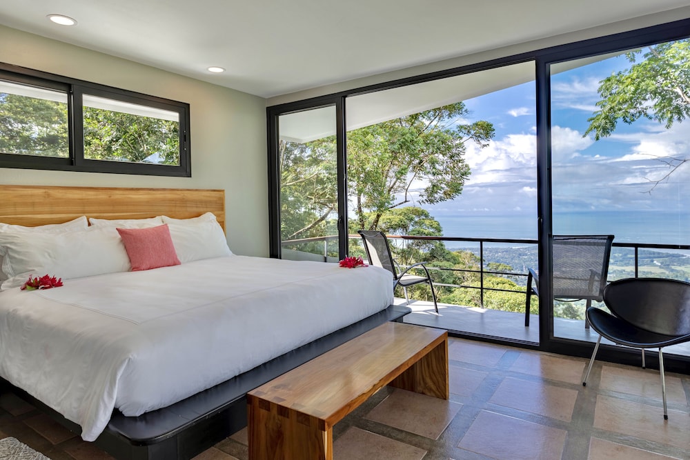 Villa de Lujo, 3 Habitaciones, Piscina Privada, Vista al Océano