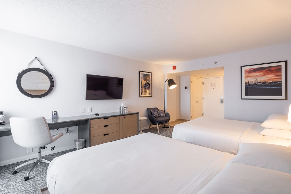 Room, 2 Queen Beds, Accessible - Photo 2